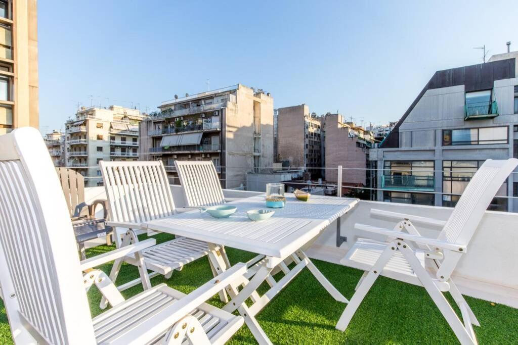 Neoclassical Flat With 2 Bedrooms In Piraeus Buitenkant foto