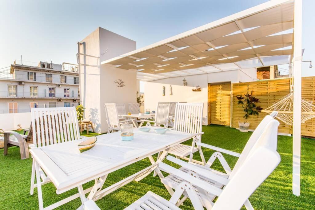 Neoclassical Flat With 2 Bedrooms In Piraeus Buitenkant foto